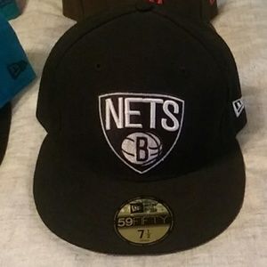 Fitted hat size 7 1/2